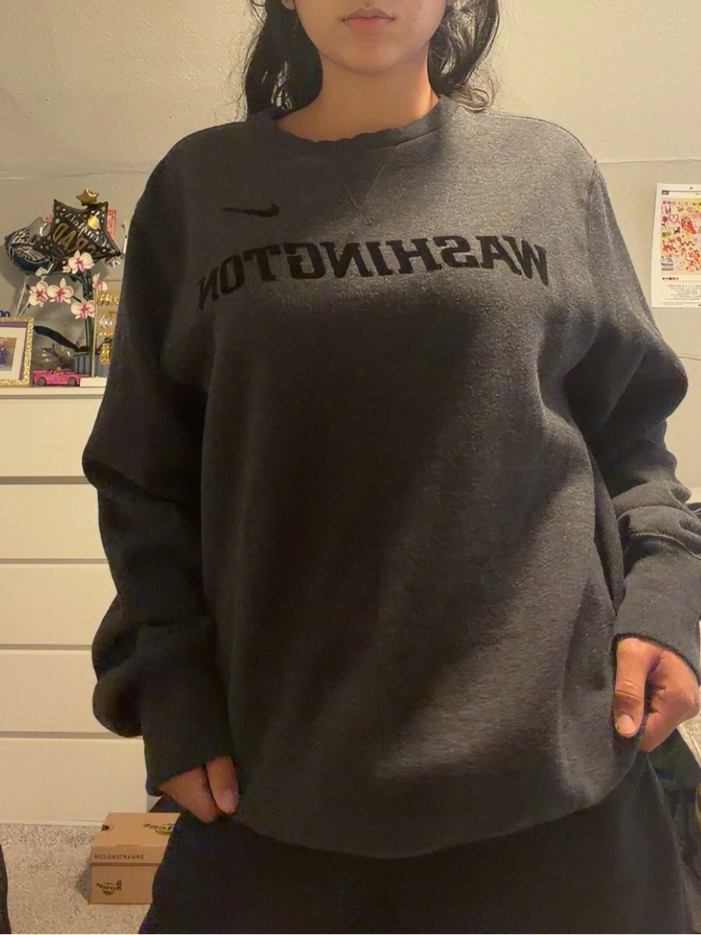University of Washington Crewneck Grey Sweater